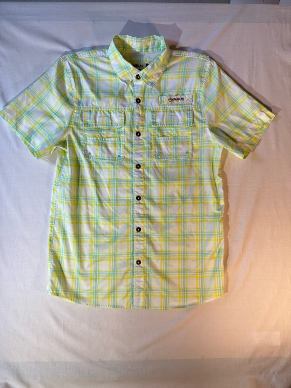 Magellan Outdoors boy's button-up fishing shirt SIZE L(14-16)